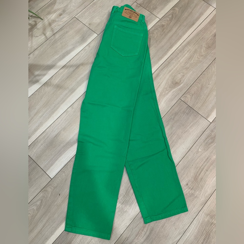 be holiday party ready in these green VINTAGE nautica jeans, 100% cotton!
